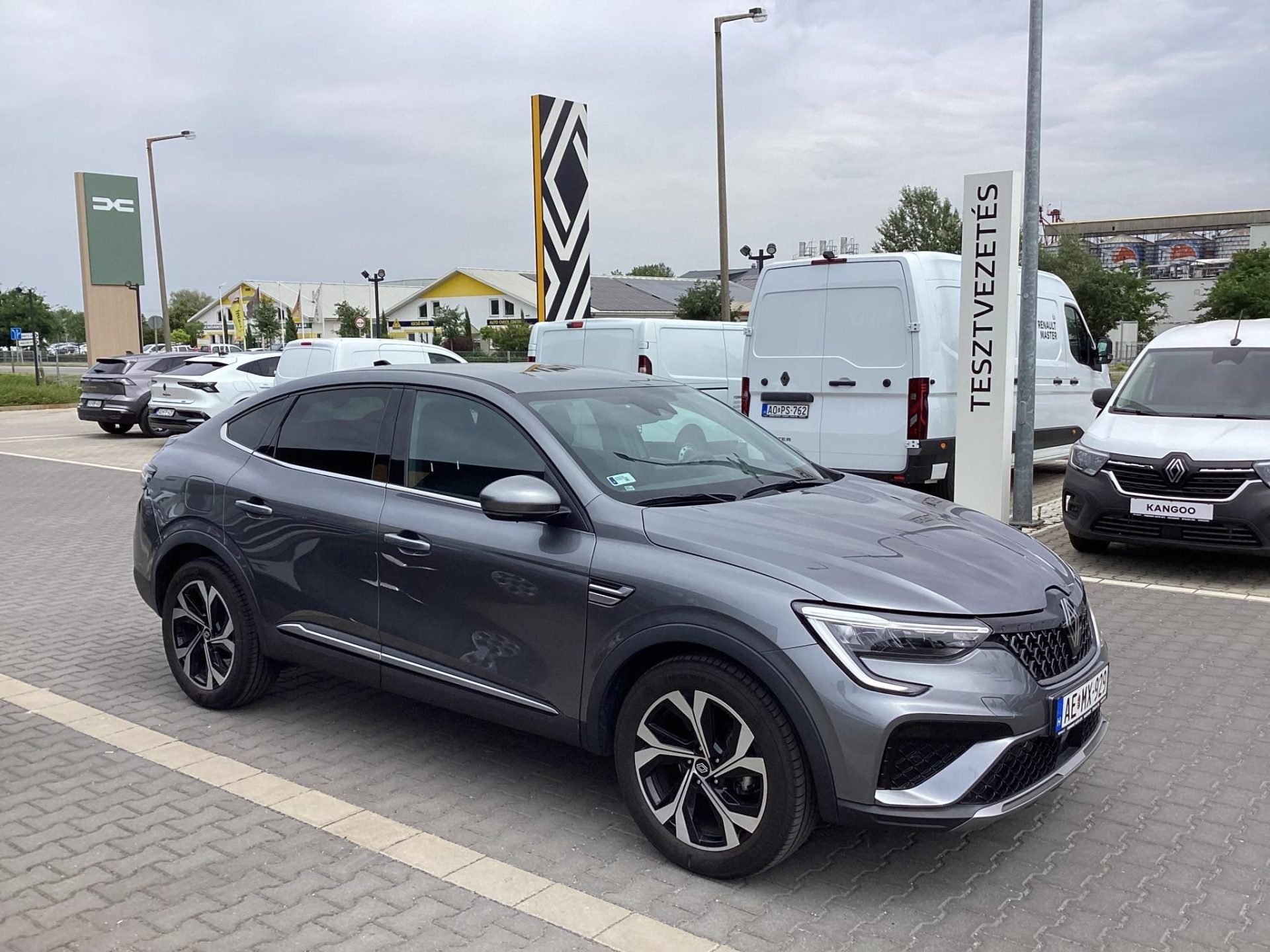 RENAULT ARKANA 1.3 TCe mild Hybrid Techno EDC Mo.-i.1.tul. GYÁRI GARANCIA 2029.04.v.100e km-ig !