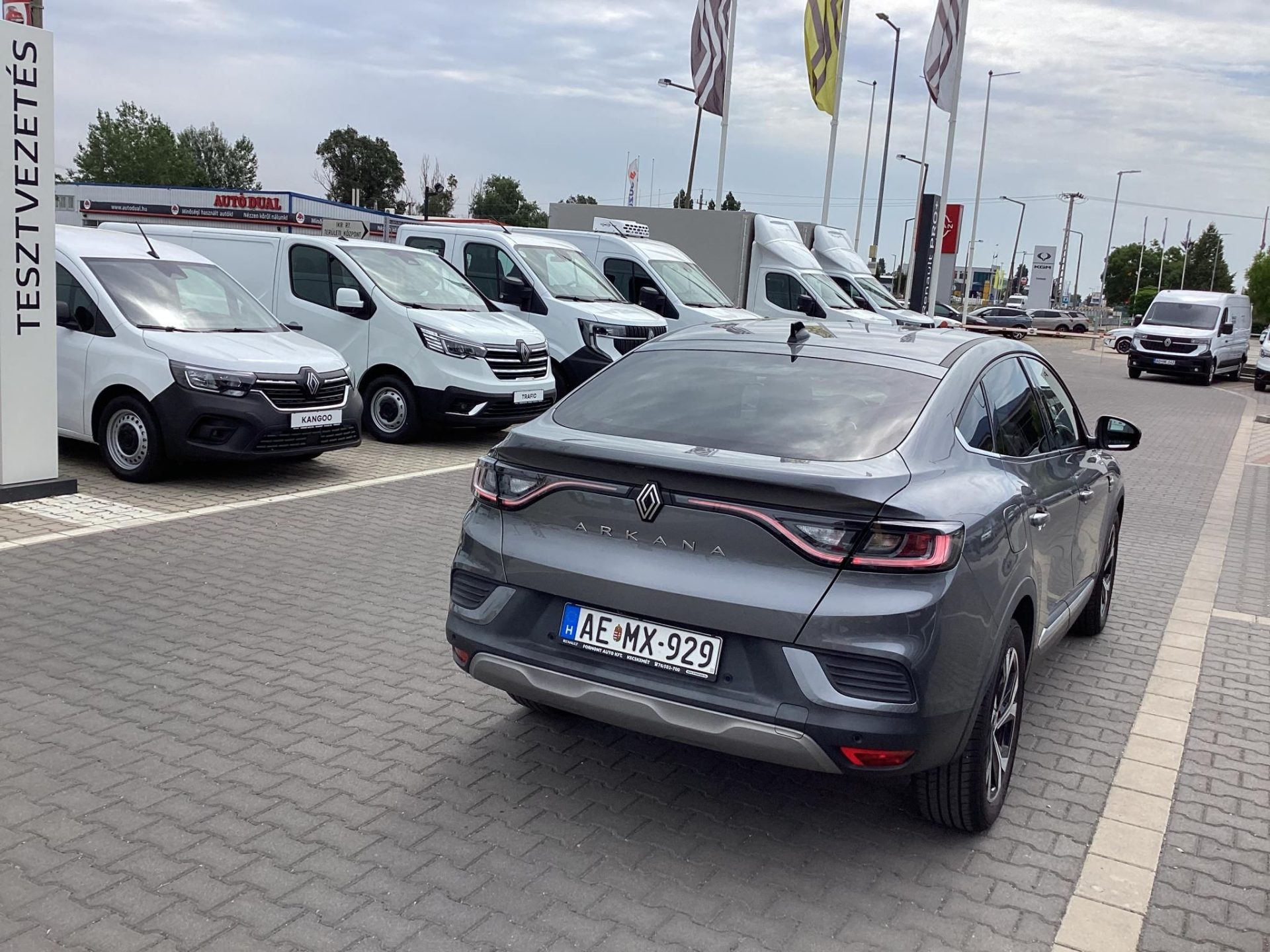 RENAULT ARKANA 1.3 TCe mild Hybrid Techno EDC Mo.-i.1.tul. GYÁRI GARANCIA 2029.04.v.100e km-ig !