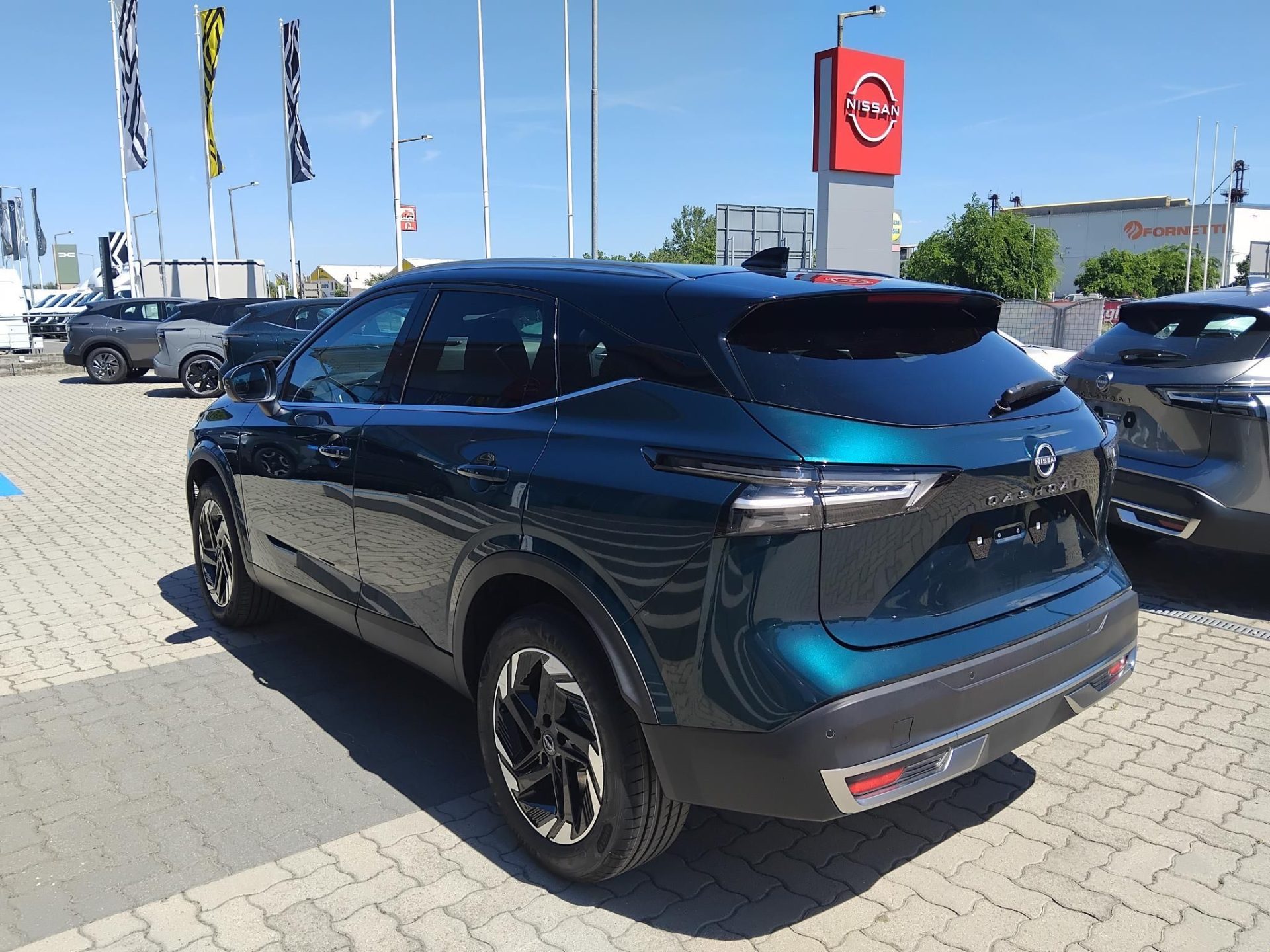 NISSAN QASHQAI 1.3 DIG-T Mild Hybrid N-Connecta X-Tronic NAGY KEDVEZMÉNY! PANORÁMA TETŐ+MÉLYÓCEÁN&FEKETE FÉNYEZÉS!!!!!