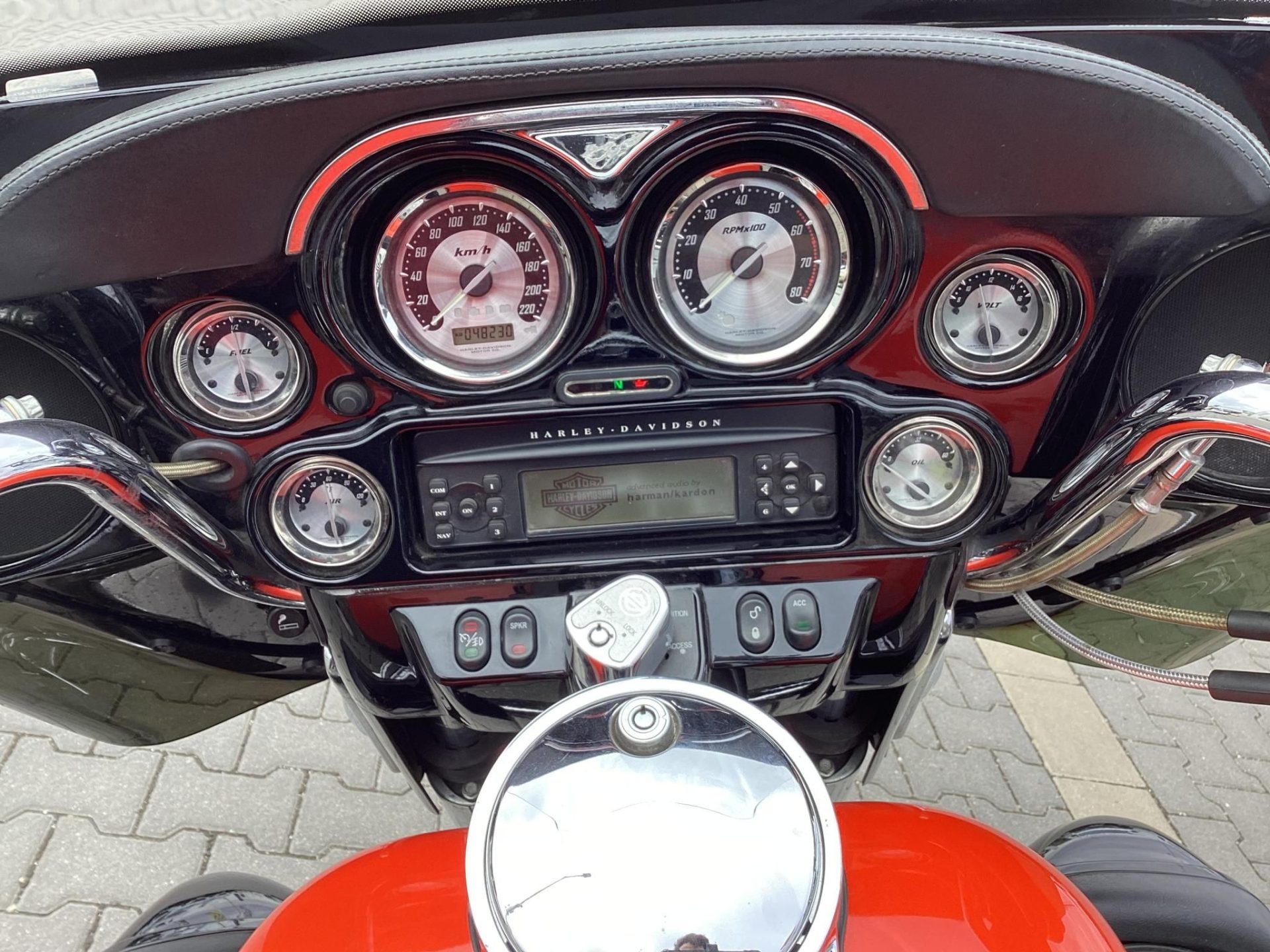HARLEY-DAVIDSON SCREAMIN EAGLE ULTRA CLASSIC