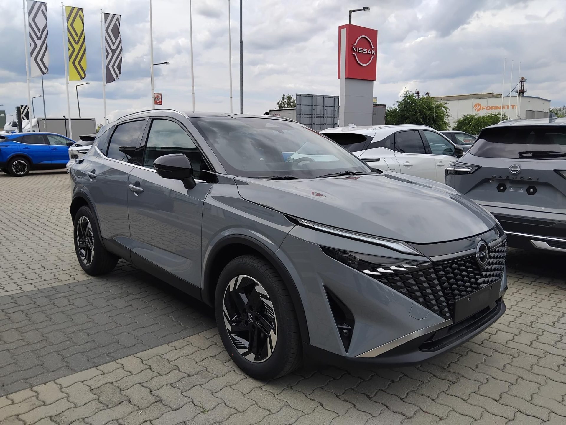 NISSAN QASHQAI 1.3 DIG-T Mild Hybrid N-Connecta X-Tronic NAGY KEDVEZMÉNNYEL! PANORÁMA TETŐ+GYÖNGYHÁZSZÜRKE FÉNYEZÉS!!!!!
