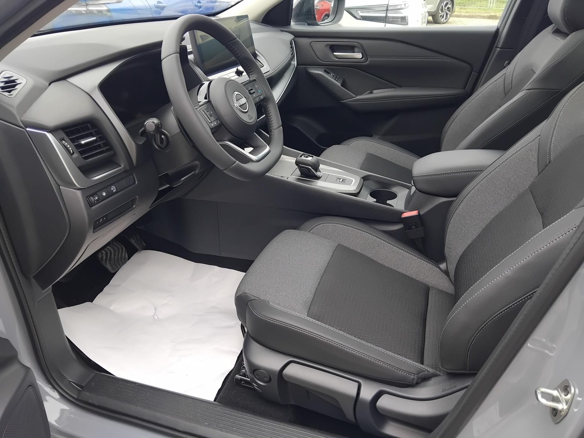 NISSAN QASHQAI 1.3 DIG-T Mild Hybrid N-Connecta X-Tronic NAGY KEDVEZMÉNNYEL! PANORÁMA TETŐ+GYÖNGYHÁZSZÜRKE FÉNYEZÉS!!!!!