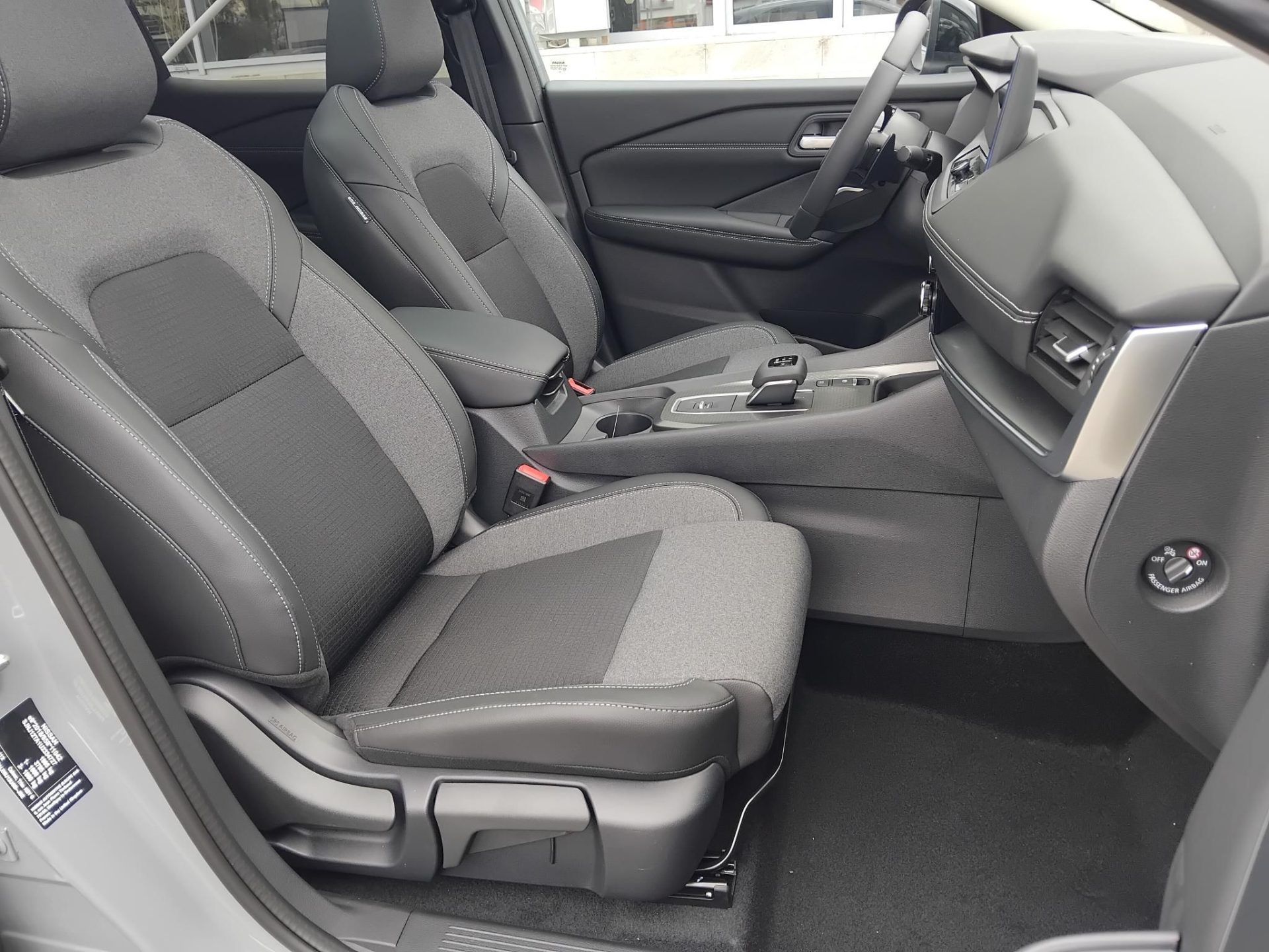 NISSAN QASHQAI 1.3 DIG-T Mild Hybrid N-Connecta X-Tronic NAGY KEDVEZMÉNNYEL! PANORÁMA TETŐ+GYÖNGYHÁZSZÜRKE FÉNYEZÉS!!!!!