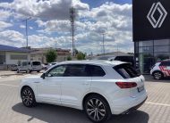 VOLKSWAGEN TOUAREG 3.0 V6 TDI R-Line Tiptronic ic Mo.-i /NIGHT VISION/4CONTROL/DYNAUDIO/PANORÁMA/LÉGRUGÓ/3.5T