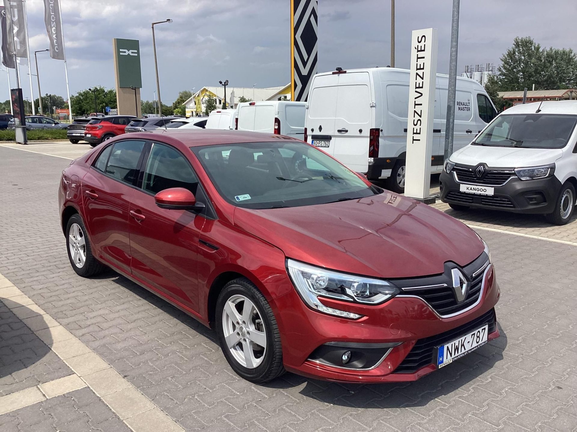 RENAULT MEGANE GrandCoupé 1.6 SCe Life Mo.-i.1.tul.89ekm !