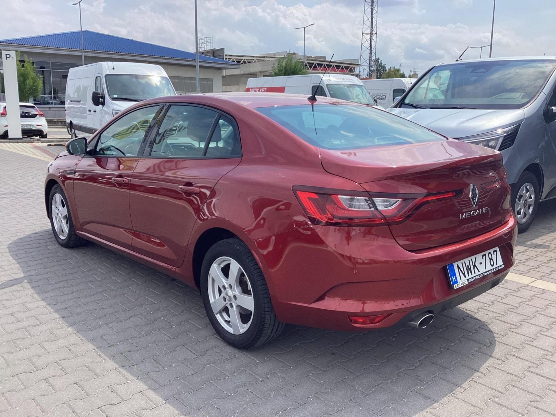 RENAULT MEGANE GrandCoupé 1.6 SCe Life Mo.-i.1.tul.89ekm !