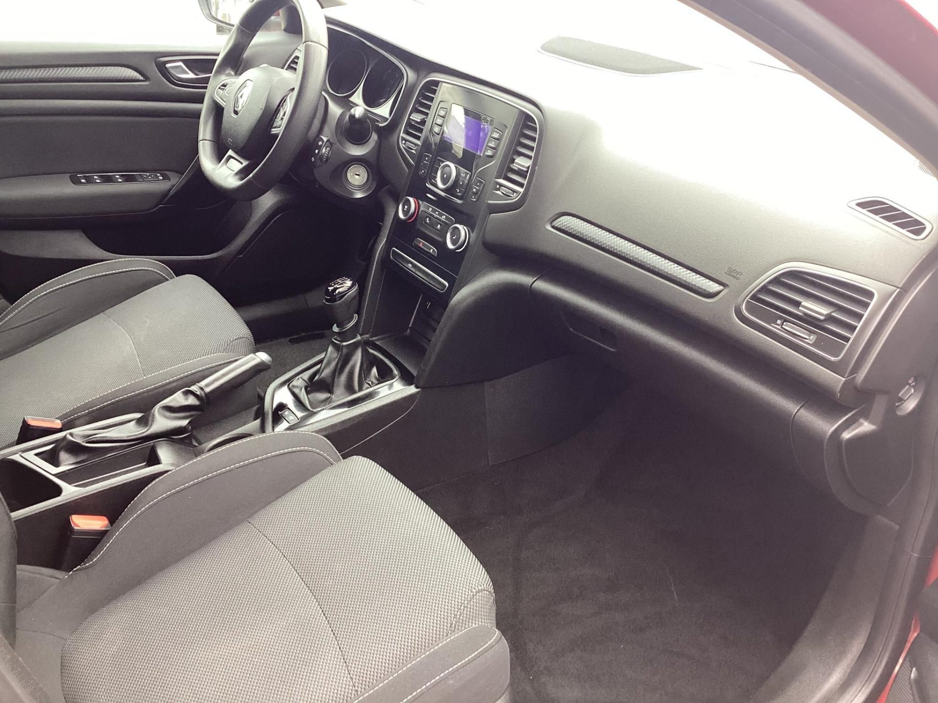 RENAULT MEGANE GrandCoupé 1.6 SCe Life Mo.-i.1.tul.89ekm !