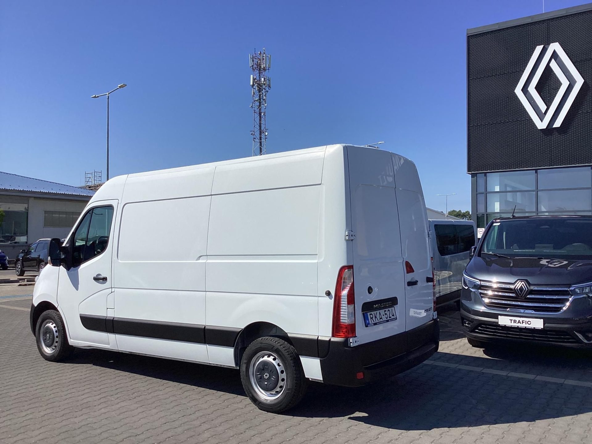 RENAULT MASTER 2.3 dCi 130 L2H2 3,5t Pack Comfort Mo.-i.1.tul. !