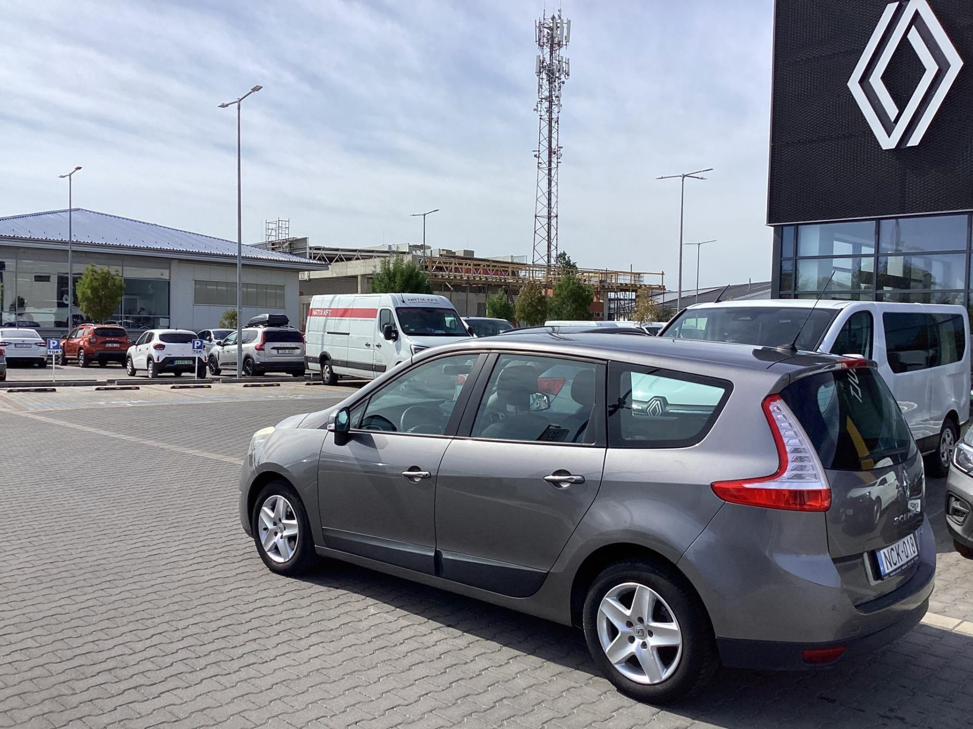 RENAULT GRAND SCENIC Scénic 1.5 dCi Dynamique (7 személyes ) 9 éve egy tulajdonos !