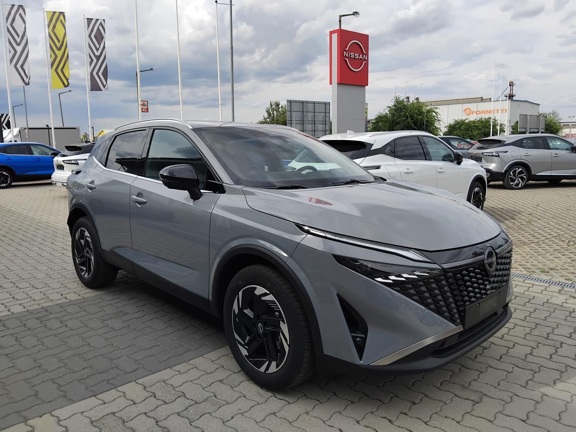 NISSAN QASHQAI 1.3 DIG-T Mild Hybrid N-Connecta X-Tronic NAGY KEDVEZMÉNNYEL KÉSZLETRŐL!!