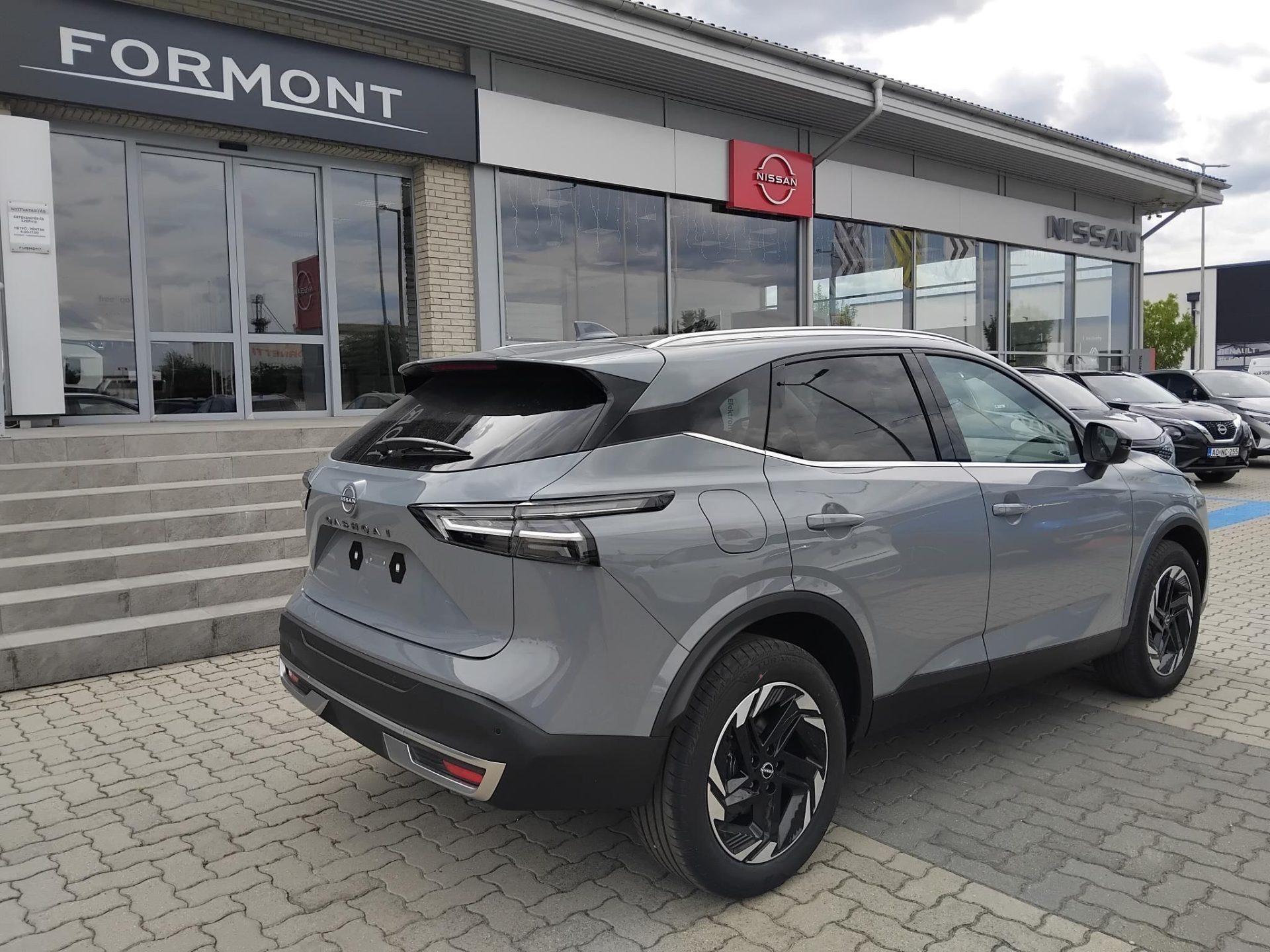 NISSAN QASHQAI 1.3 DIG-T Mild Hybrid N-Connecta X-Tronic NAGY KEDVEZMÉNNYEL KÉSZLETRŐL!!