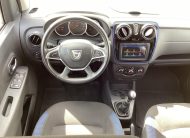 DACIA LODGY 1.5 Blue dCi Stepway (7 személyes ) Mo.-i.1.tul.98e km.végig szervízkönyves !KAMERA-RADAR/NAVI/TEMPOMAT/FŰTHETŐ ÜLÉS