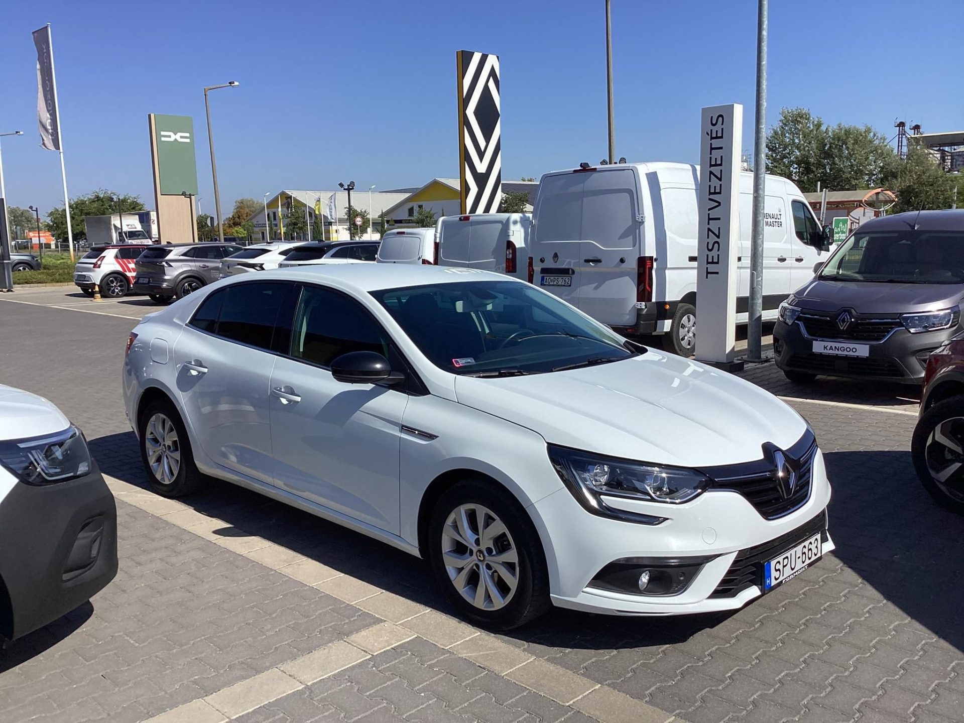 RENAULT MEGANE GrandCoupé 1.5 Blue dCi Limited Plus Mo.-i.1.tul. !NAVI/KEYLESS-GO/RADAR ELÖL-HÁTUL