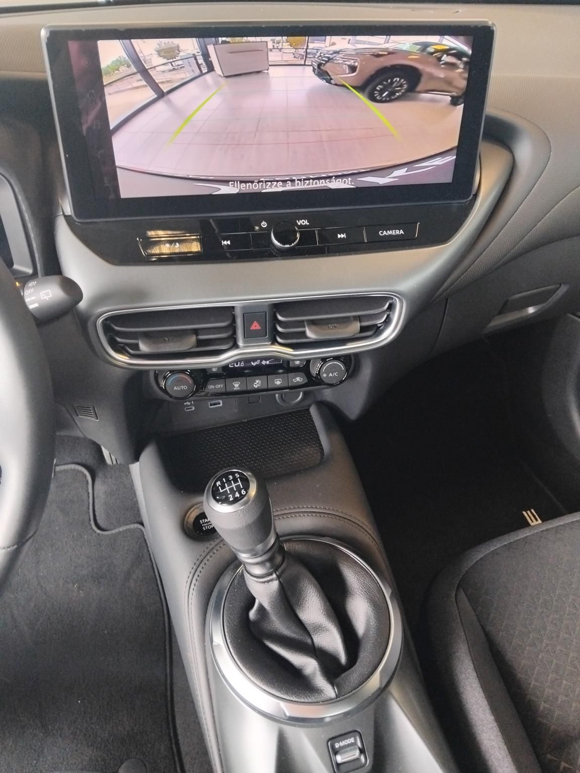 NISSAN JUKE 1.0 DIG-T N-Connecta TÉLI CSOMAGGAL+KÉSZLETRŐL NAGY KEDVEZMÉNNYEL!!!