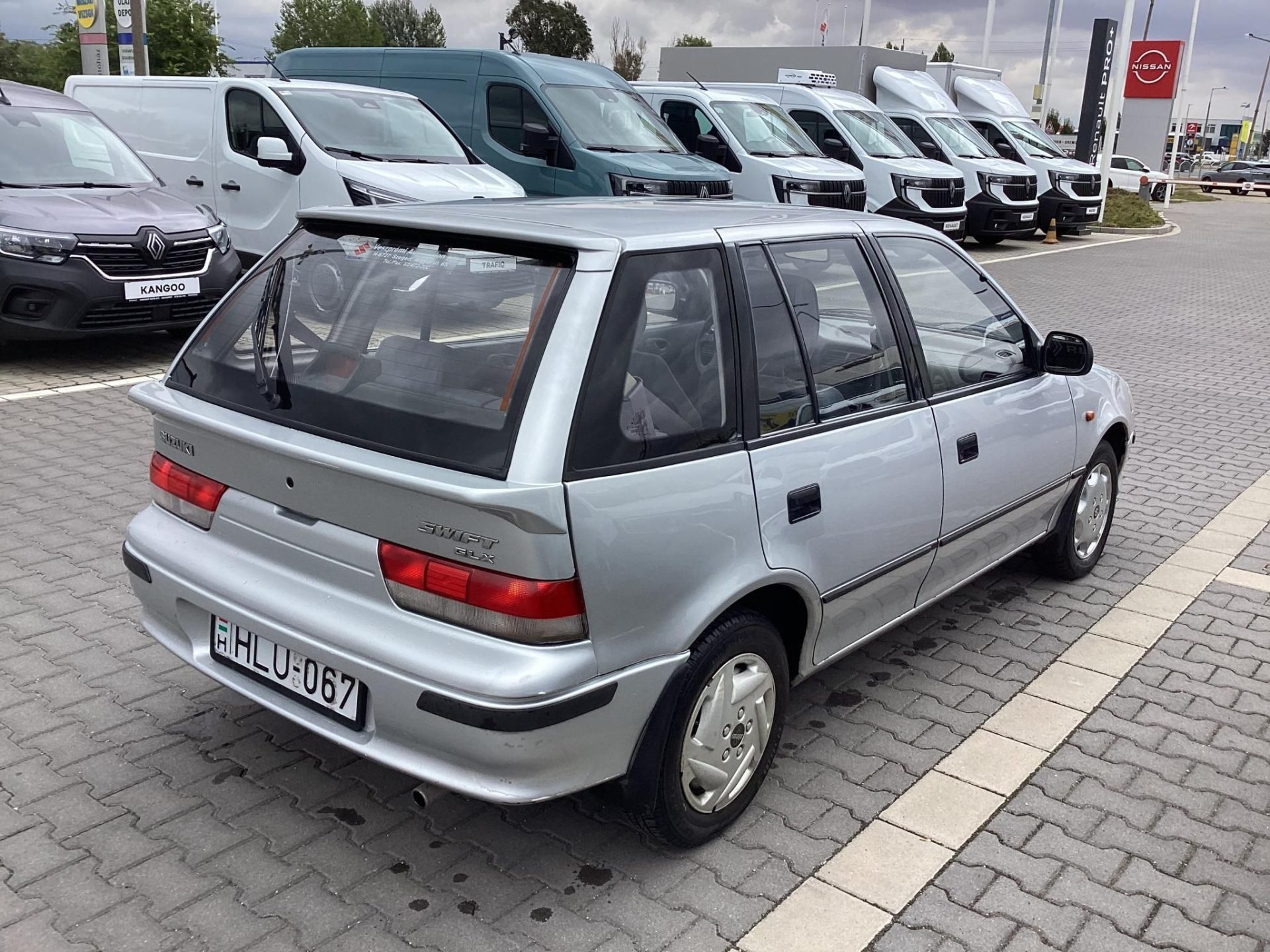 SUZUKI SWIFT 1.3 GLX + KLÍMA !