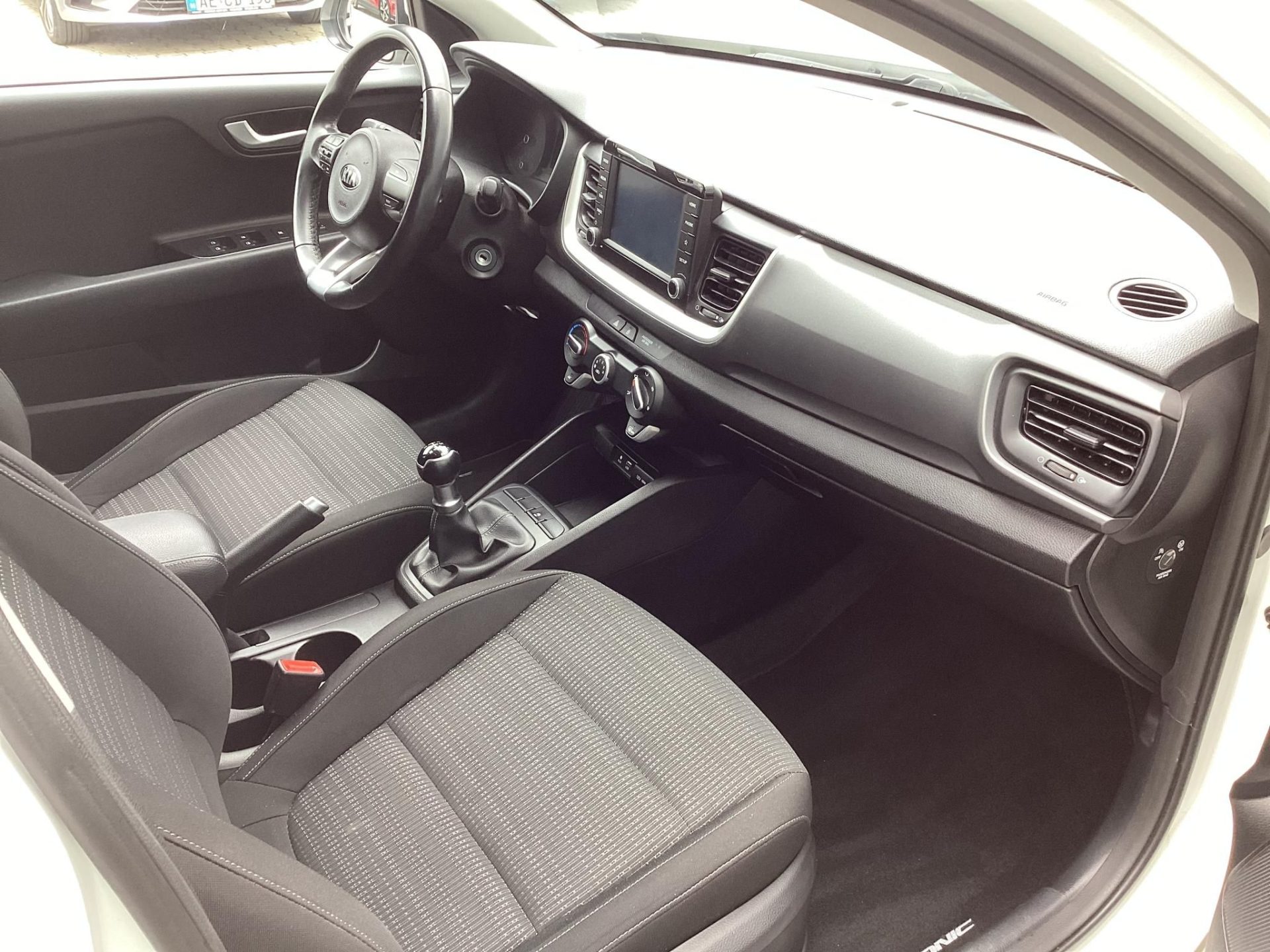KIA STONIC 1.25 MPI LX Mo.-i.2.tul.63e km !