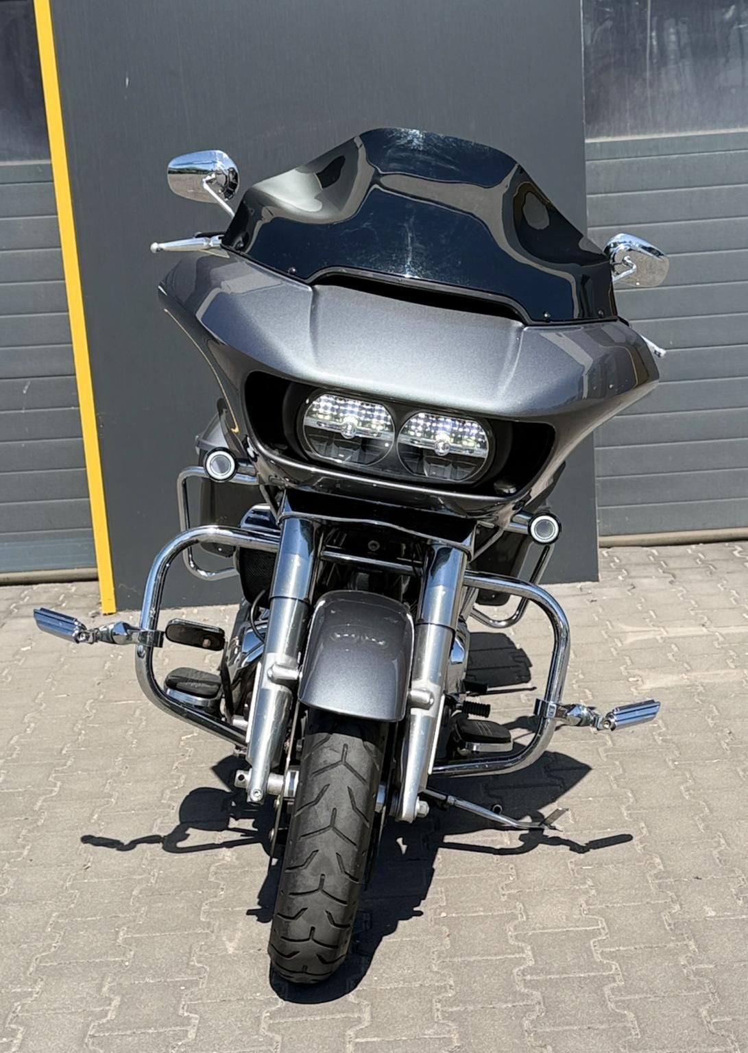 HARLEY-DAVIDSON ROAD GLIDE ULTRA FLTRX
