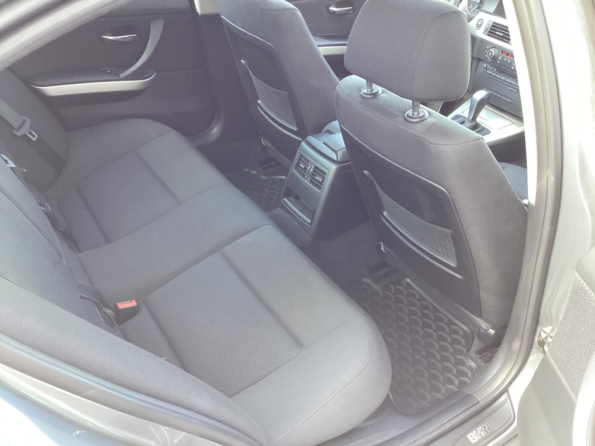 BMW 320d (Automata) Mo.-i.121e km ! 14 ÉVE EGY TULAJDONOS ! SZERVÍZKÖNYVES !