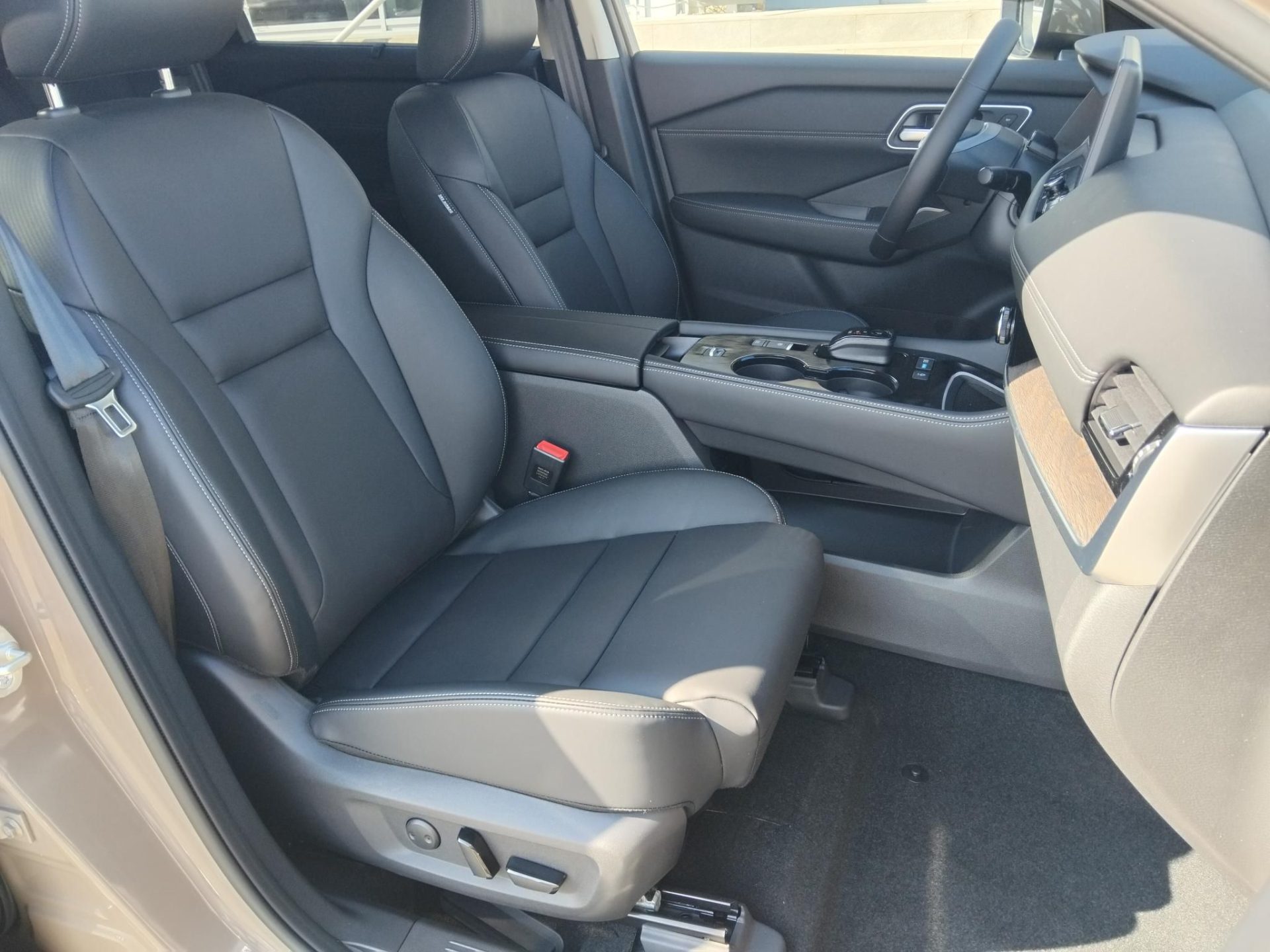 NISSAN X-TRAIL 1.5 e-Power Tekna (Automata) ÚJ MODELL!! NAGY KEDVEZMÉNNYEL+KÉSZLETRŐL!!!