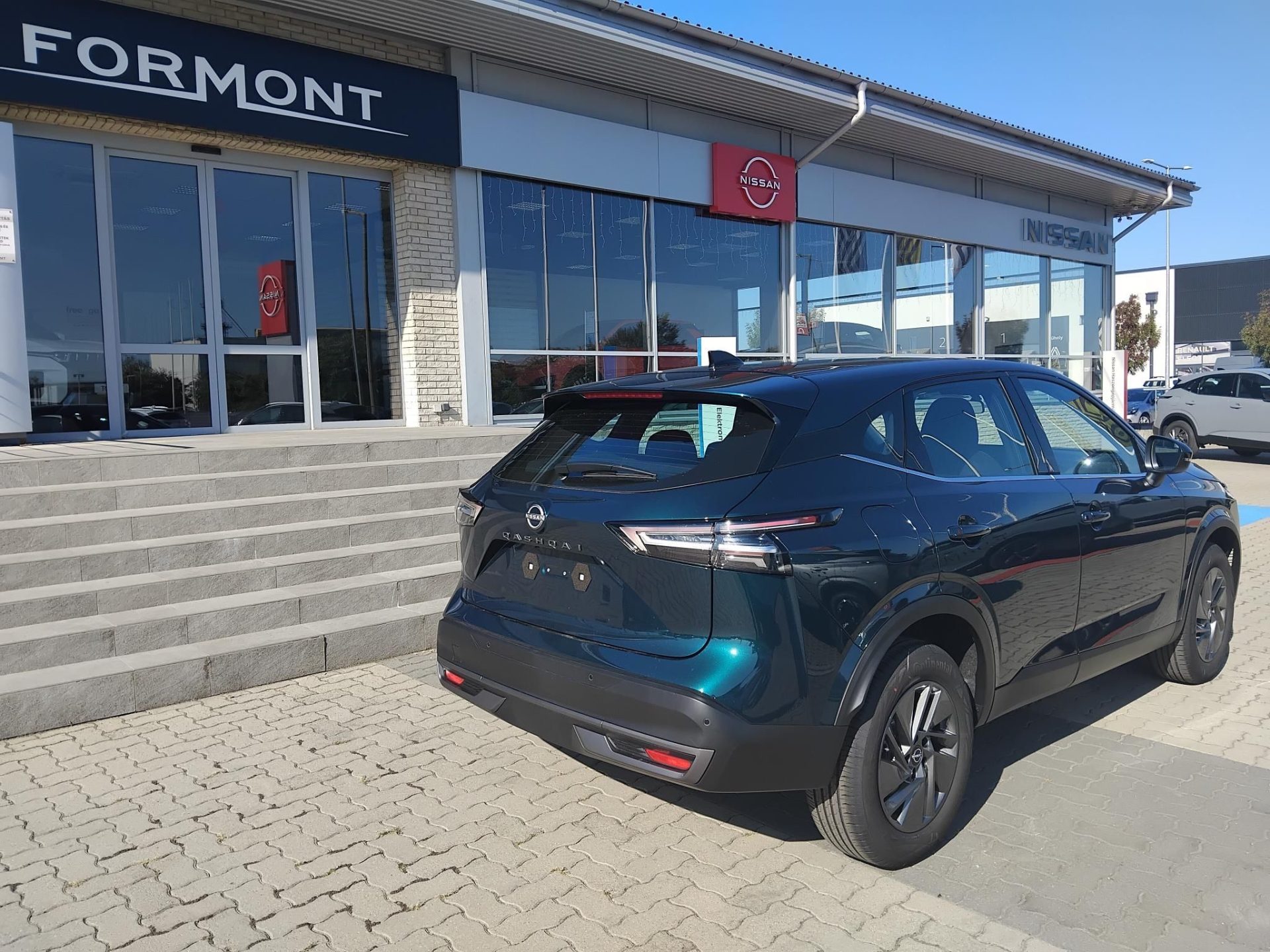 NISSAN QASHQAI 1.3 DIG-T Mild Hybrid Acenta X-Tronic KÜLÖNLEGES MÉLYÓCEÁN FÉNYEZÉSSEL KÉSZLETRŐL!!!