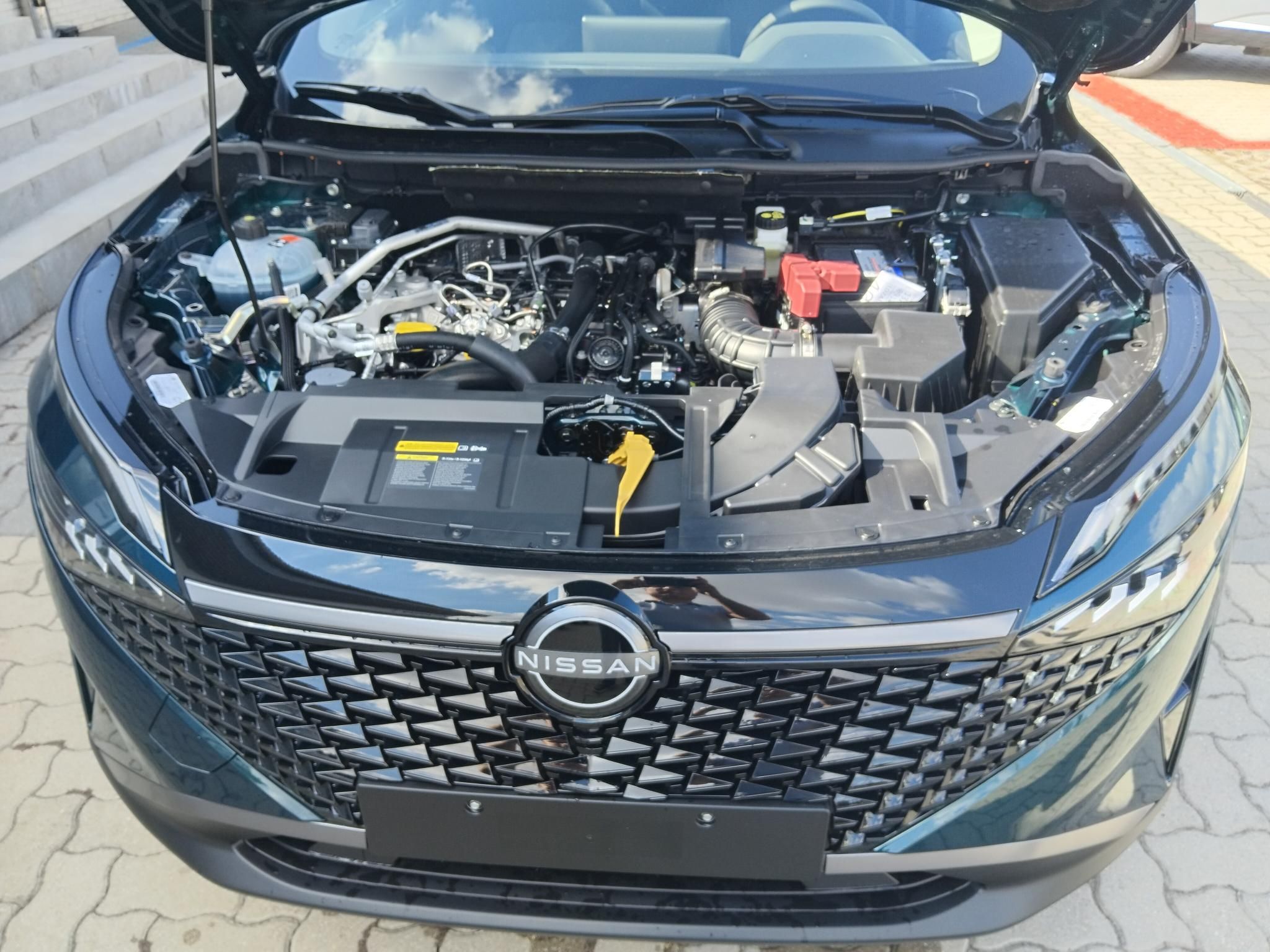 NISSAN QASHQAI 1.3 DIG-T Mild Hybrid Acenta X-Tronic KÜLÖNLEGES MÉLYÓCEÁN FÉNYEZÉSSEL KÉSZLETRŐL!!!