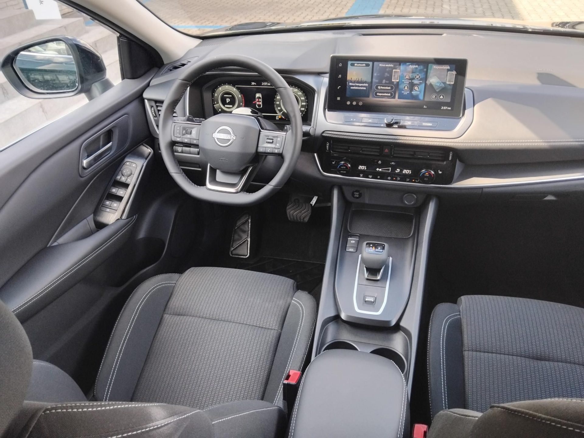 NISSAN QASHQAI 1.3 DIG-T Mild Hybrid Acenta X-Tronic KÜLÖNLEGES MÉLYÓCEÁN FÉNYEZÉSSEL KÉSZLETRŐL!!!